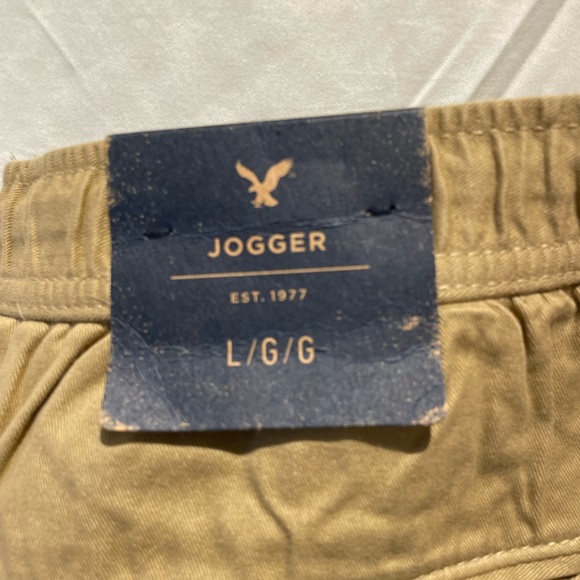 Great pair of beige joggers. Destined to become a wardrobe favourite! - Picture 3 of 4